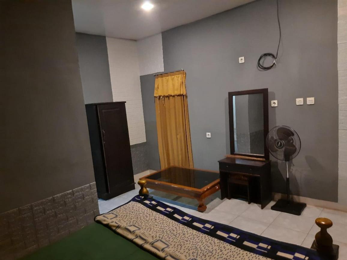 New Kami Homestay Баньюванги Экстерьер фото